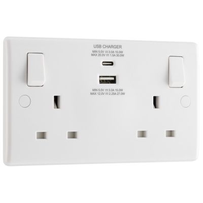 Switched Socket White Round Edge with USB & C Charger