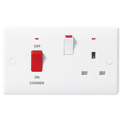 45A Cooker Control Unit White Round Edge with 13A Socket & Indicator